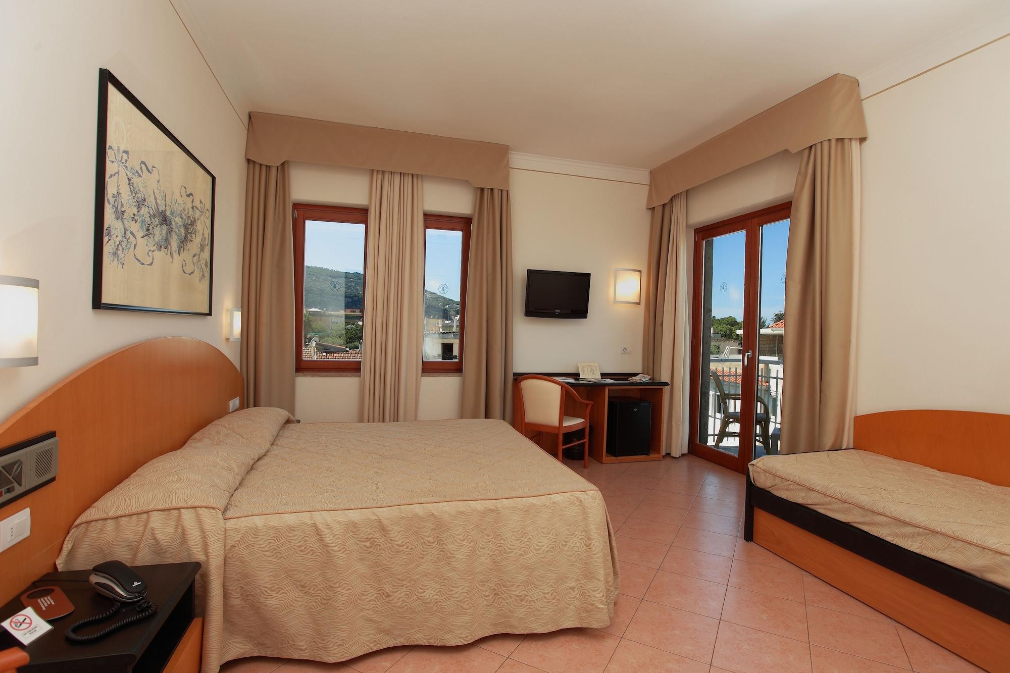 Hotel Caravel Sant'Agnello Exteriér fotografie