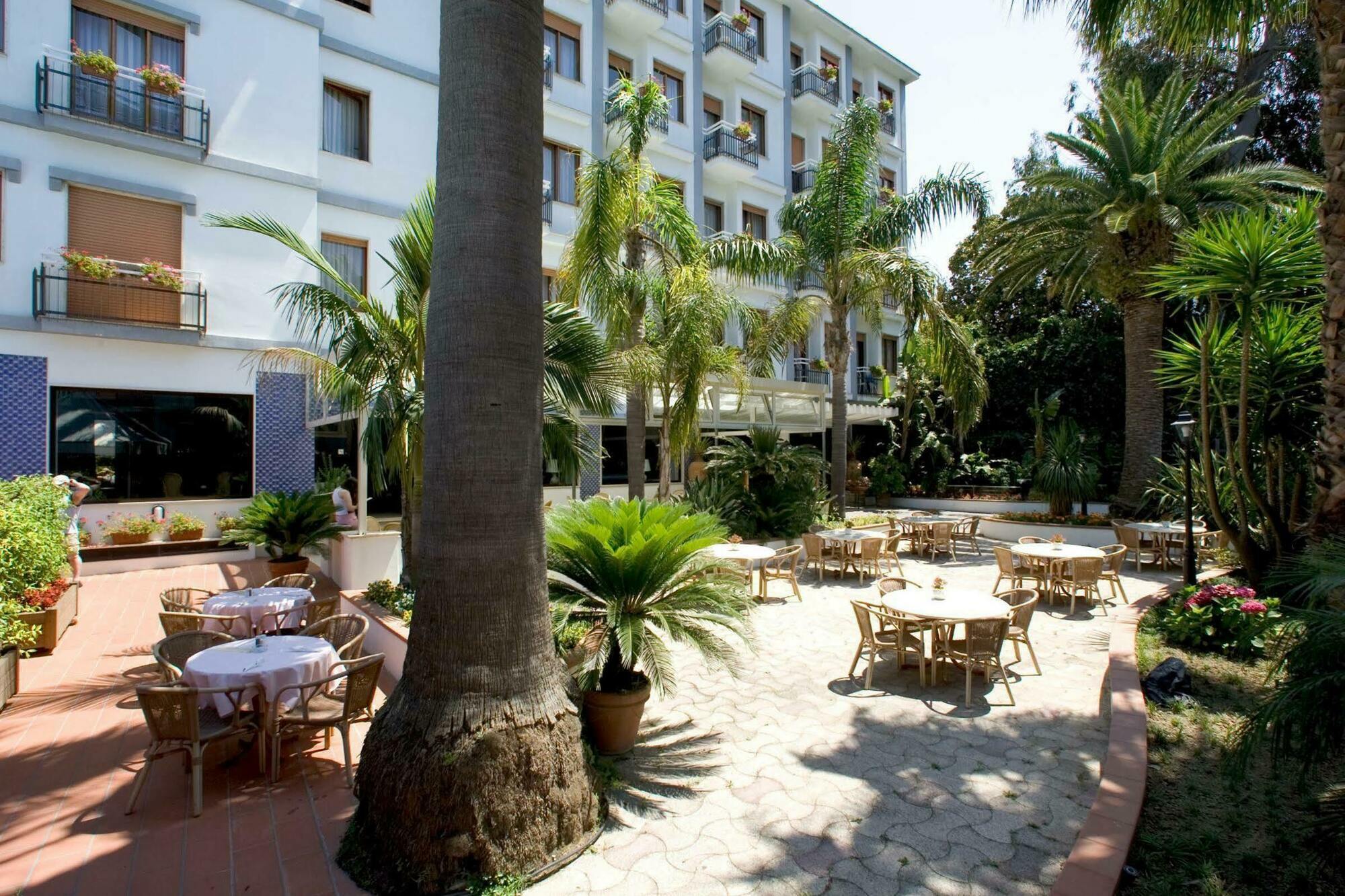 Hotel Caravel Sant'Agnello Exteriér fotografie